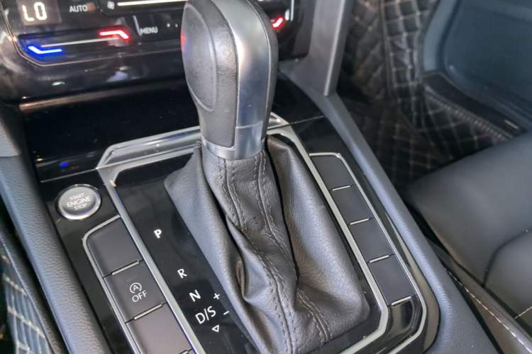 Used Volkswagen Magotan 2020 330TSI DSG Leading Model Gear Lever