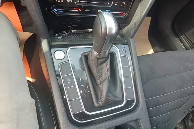 Used Volkswagen Magotan 2020 330TSI DSG Leading Model Gear Lever