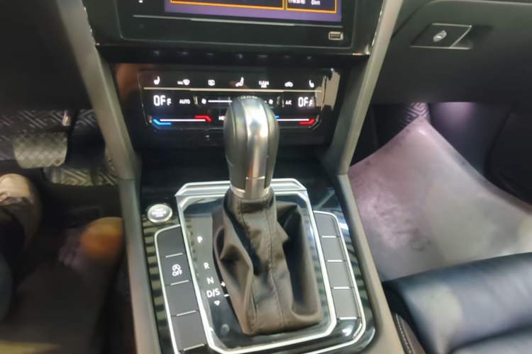 Used Volkswagen Magotan 2020 330TSI DSG Leading Model Gear Lever