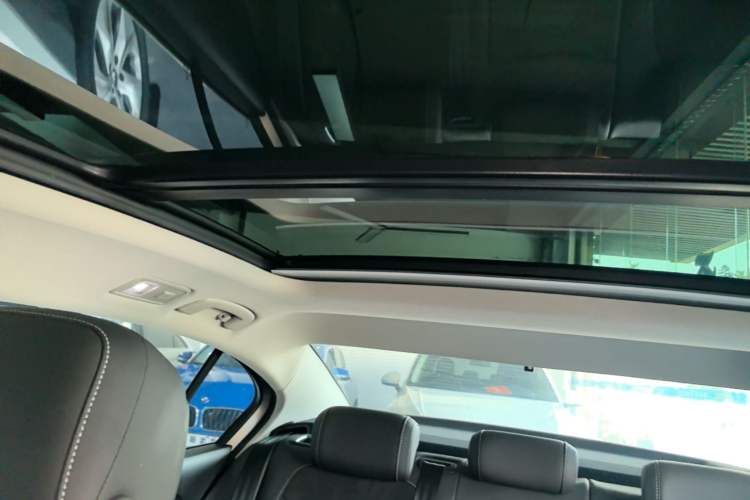 Used Volkswagen Magotan 2020 330TSI DSG Leading Model Headliner