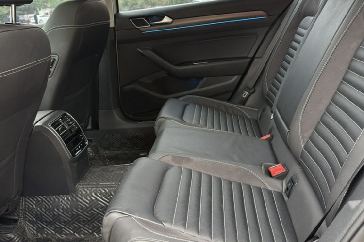 Used Volkswagen Magotan 2020 330TSI DSG Luxury Edition Interior 3
