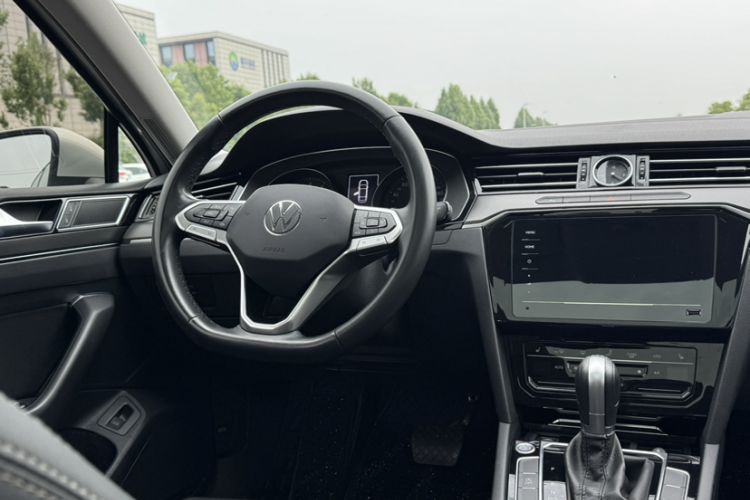 Used Volkswagen Magotan 2020 330TSI DSG Luxury Edition Interior 4