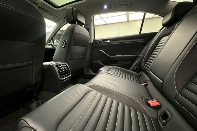 Used Volkswagen Magotan 2020 330TSI DSG Leading Model Interior 6