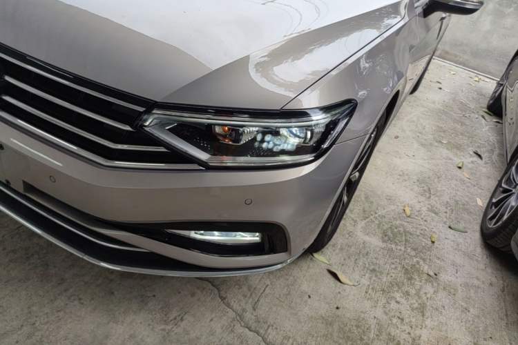 Used Volkswagen Magotan 2020 330TSI DSG Leading Model Left Front Headlight
