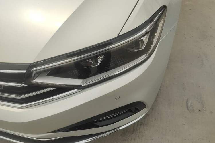 Used Volkswagen Magotan 2020 330TSI DSG Leading Model Left Front Headlight