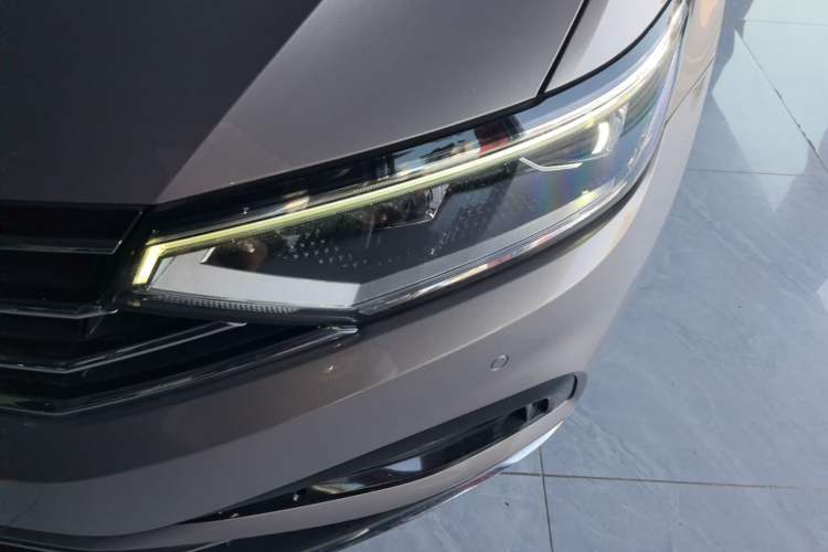 Used Volkswagen Magotan 2020 330TSI DSG Leading Model Left Front Headlight