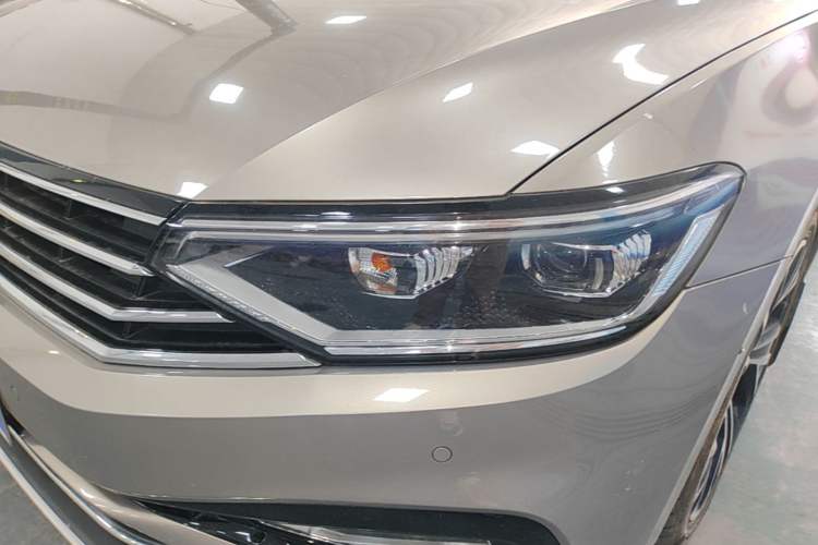 Used Volkswagen Magotan 2020 330TSI DSG Leading Model Left Front Headlight