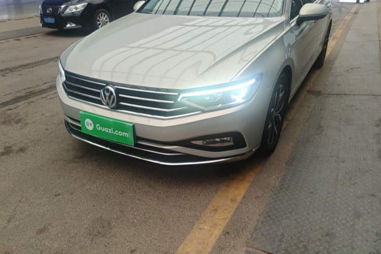 Used Volkswagen Magotan 2020 330TSI DSG Leading Model Left Front Headlight