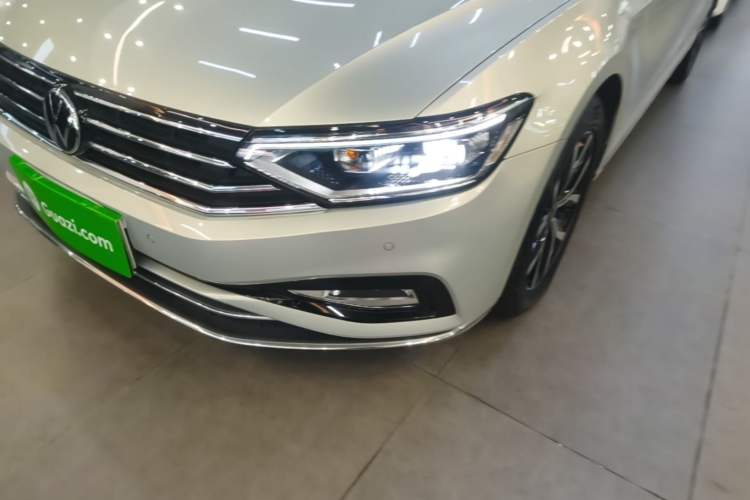 Used Volkswagen Magotan 2020 330TSI DSG Leading Model Left Front Headlight