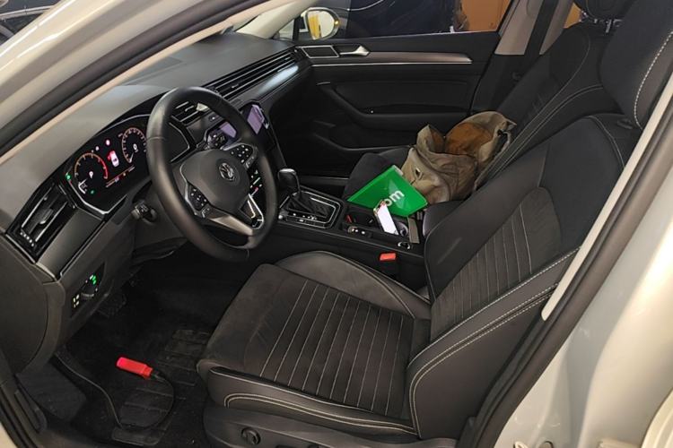 Used Volkswagen Magotan 2020 380TSI DSG Luxury Version Left Front Seat
