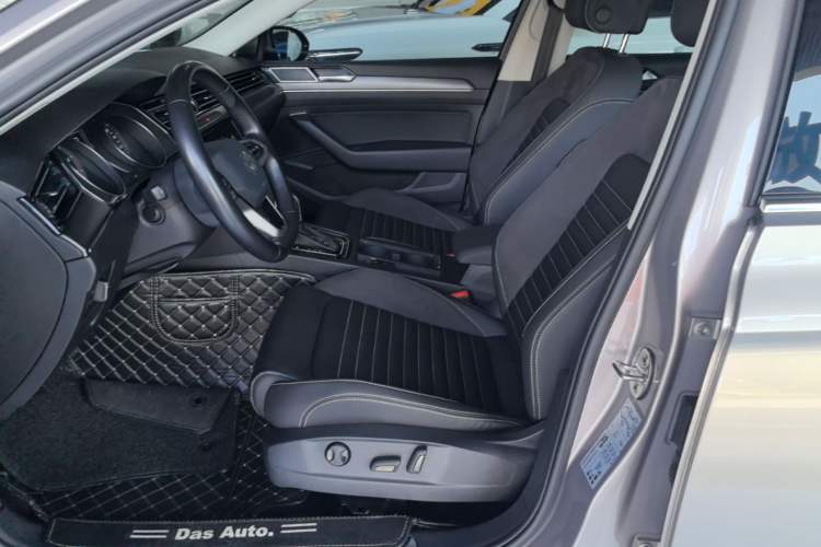 Used Volkswagen Magotan 2020 330TSI DSG Leading Model Left Front Seat