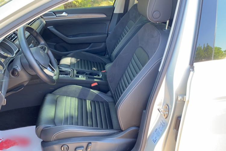 Used Volkswagen Magotan 2020 330TSI DSG Leading Model Left Front Seat