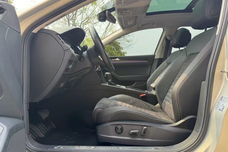 Used Volkswagen Magotan 2020 330TSI DSG Luxury Edition Left Front Seat