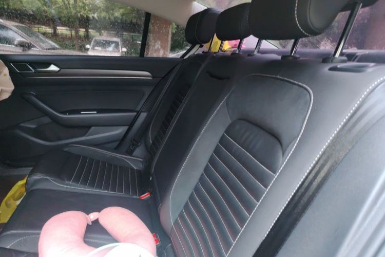 Used Volkswagen Magotan 2020 330TSI DSG Leading Model Left Rear Seat