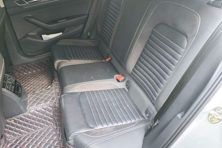 Used Volkswagen Magotan 2020 330TSI DSG Leading Model Left Rear Seat