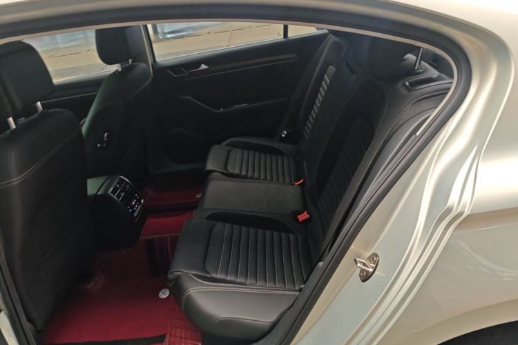 Used Volkswagen Magotan 2020 330TSI DSG Leading Model Left Rear Seat