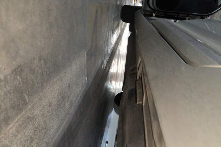 Used Volkswagen Magotan 2020 330TSI DSG Leading Model Left Side Sill