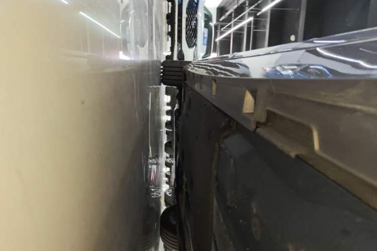 Used Volkswagen Magotan 2020 330TSI DSG Luxury Edition Left Side Sill