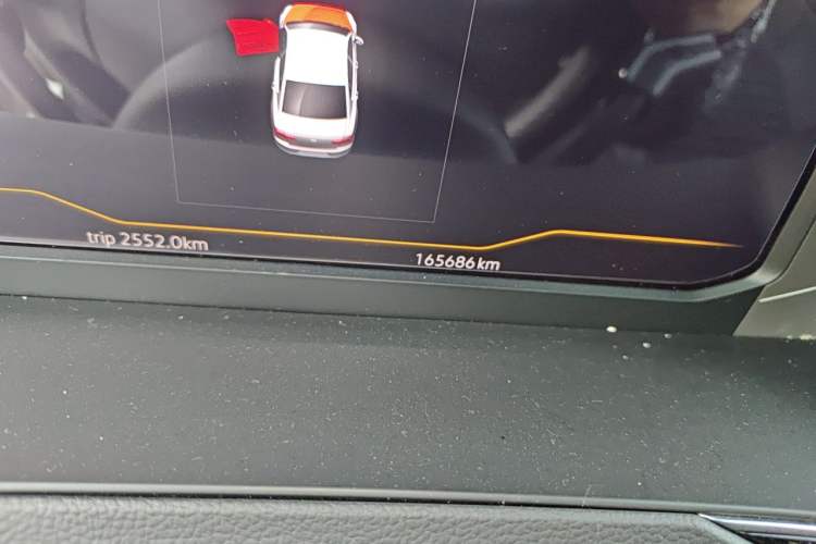 Used Volkswagen Magotan 2020 330TSI DSG Luxury Edition Odometer Close Up