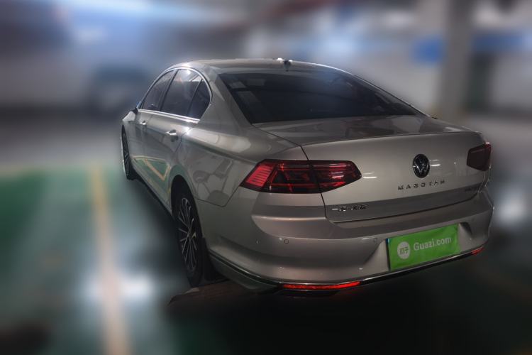 Used Volkswagen Magotan 2020 330TSI DSG Luxury Edition Rear Left 45 Deg