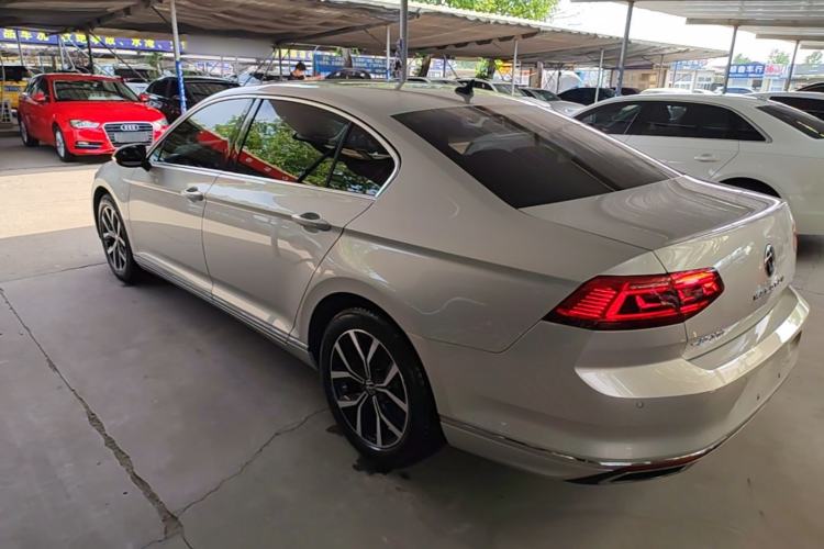 Used Volkswagen Magotan 2020 330TSI DSG Luxury Edition Rear Left 45 Deg