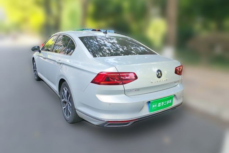 Used Volkswagen Magotan 2020 330TSI DSG Leading Model Rear Left 45 Deg