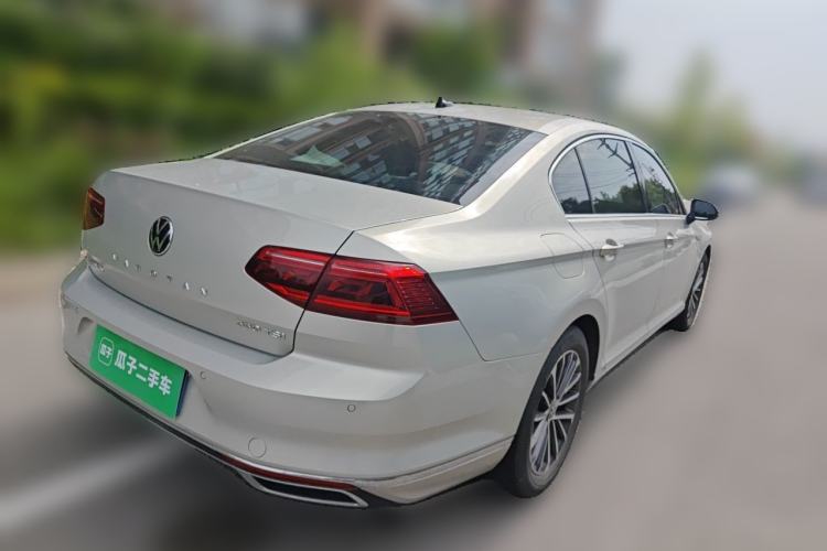 Used Volkswagen Magotan 2020 330TSI DSG Luxury Edition Rear Right 45 Deg