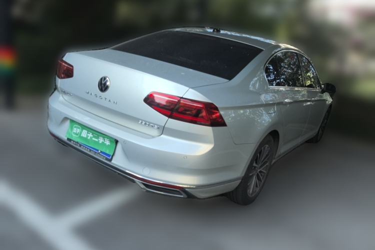 Used Volkswagen Magotan 2020 330TSI DSG Luxury Edition Rear Right 45 Deg