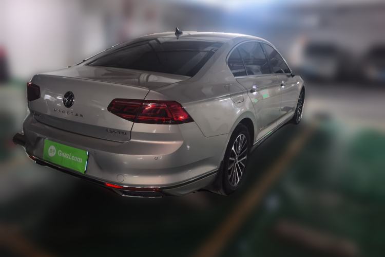 Used Volkswagen Magotan 2020 330TSI DSG Luxury Edition Rear Right 45 Deg