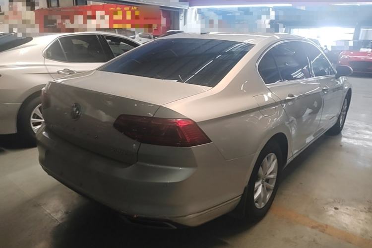 Used Volkswagen Magotan 2020 280TSI DSG Comfort Edition Rear Right 45 Deg