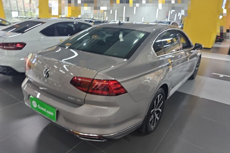Used Volkswagen Magotan 2020 330TSI DSG Leading Model Rear Right 45 Deg