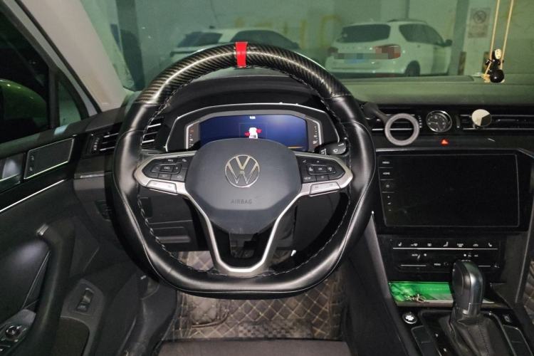 Used Volkswagen Magotan 2020 330TSI DSG Luxury Edition Steering Wheel