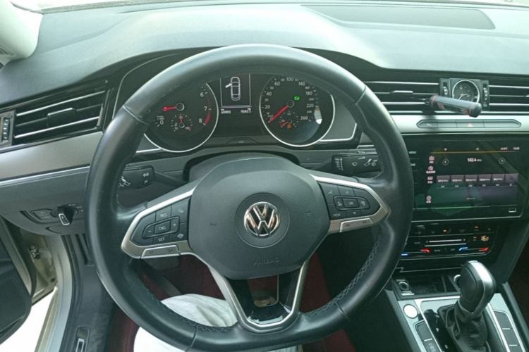 Used Volkswagen Magotan 2020 330TSI DSG Leading Model Steering Wheel