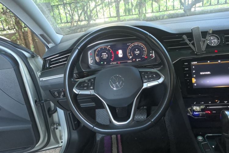 Used Volkswagen Magotan 2020 330TSI DSG Luxury Edition Steering Wheel
