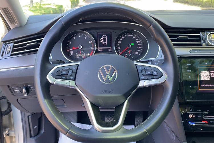 Used Volkswagen Magotan 2020 330TSI DSG Leading Model Steering Wheel