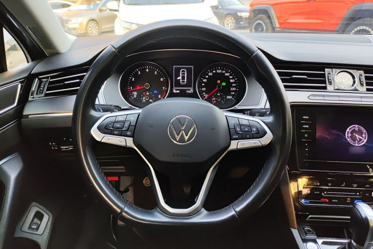 Used Volkswagen Magotan 2020 330TSI DSG Leading Model Steering Wheel