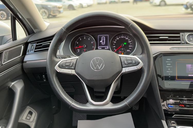 Used Volkswagen Magotan 2020 330TSI DSG Leading Model Steering Wheel