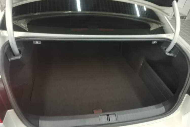 Used Volkswagen Magotan 2020 330TSI DSG Luxury Edition Trunk