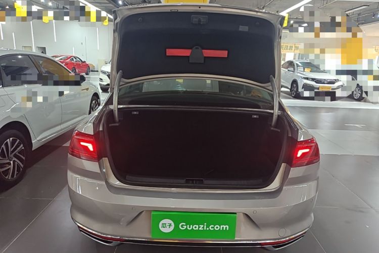 Used Volkswagen Magotan 2020 330TSI DSG Leading Model Trunk
