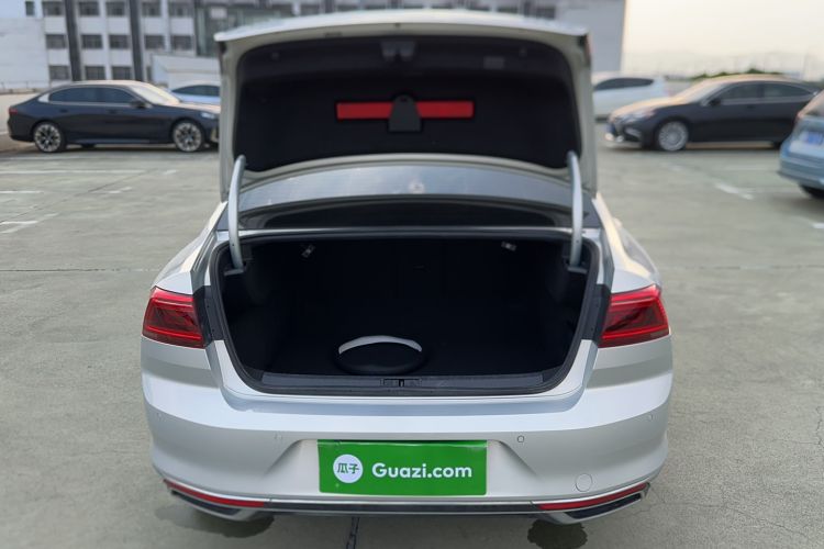 Used Volkswagen Magotan 2020 330TSI DSG Leading Model Trunk