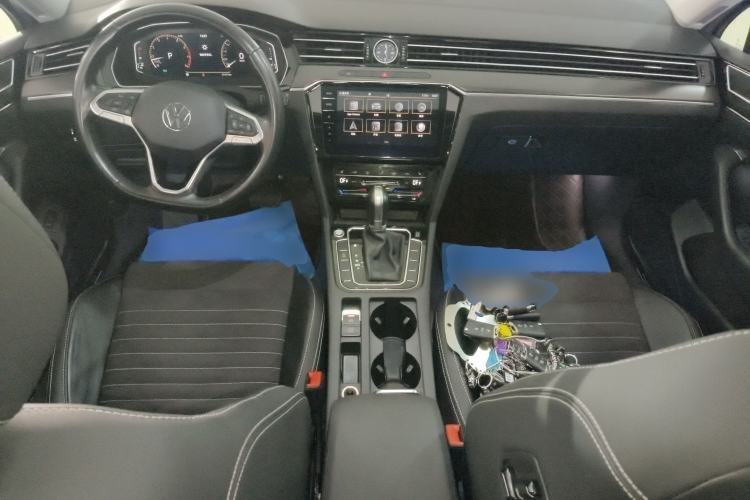 Used Volkswagen Magotan 2020 330TSI DSG Luxury Edition Center Console