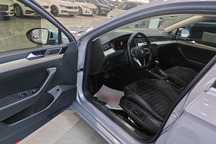 Used Volkswagen Magotan 2020 380TSI DSG Luxury Version Driver Seat