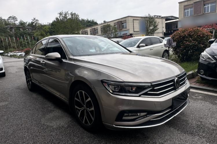 Used Volkswagen Magotan 2020 330TSI DSG Leading Model Exterior 2