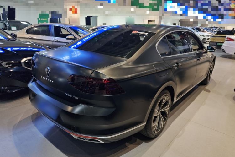 Used Volkswagen Magotan 2020 330TSI DSG Luxury Edition Exterior 3