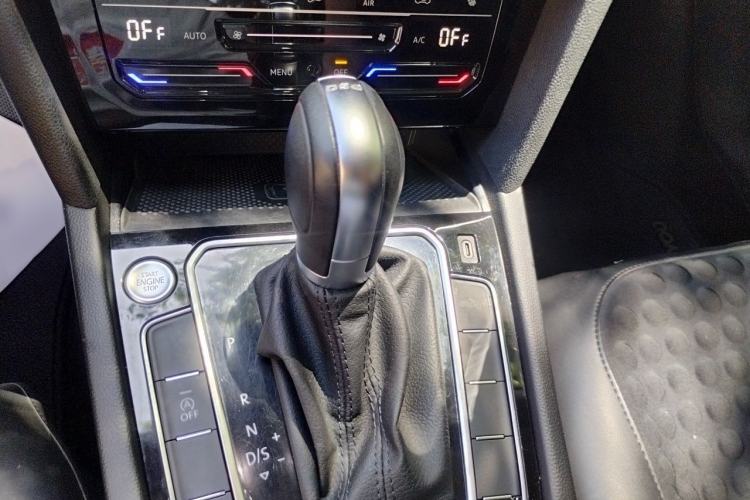 Used Volkswagen Magotan 2020 330TSI DSG Luxury Edition Gear Lever