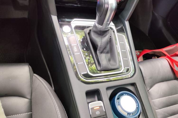 Used Volkswagen Magotan 2020 330TSI DSG Leading Model Gear Lever