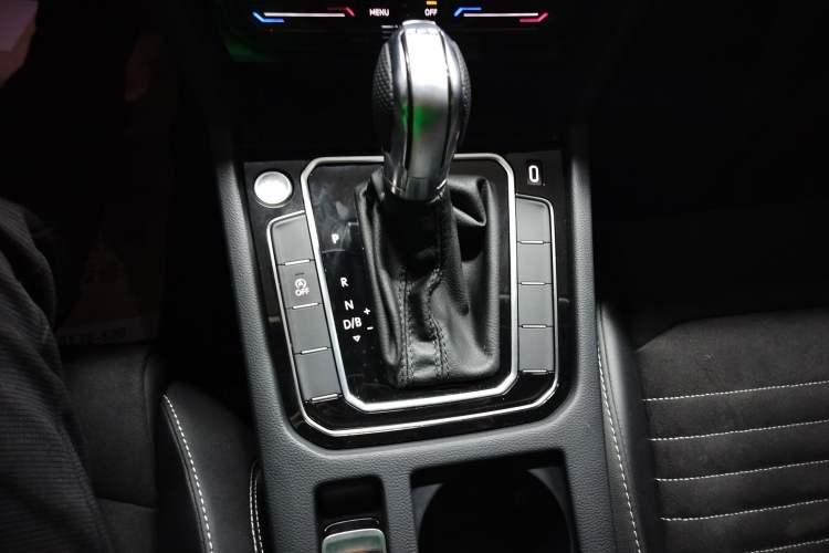 Used Volkswagen Magotan 2020 380TSI DSG Luxury Version Gear Lever