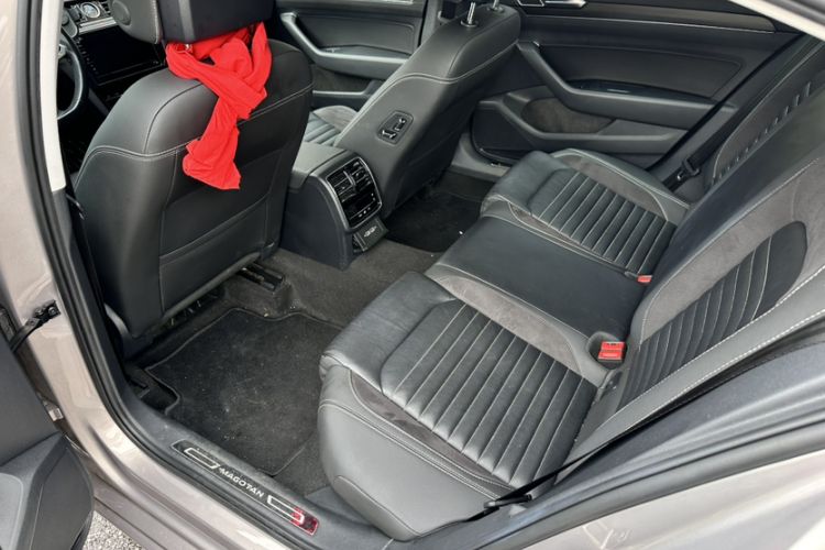 Used Volkswagen Magotan 2020 330TSI DSG Leading Model Interior 3