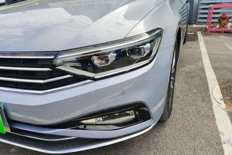 Used Volkswagen Magotan 2020 380TSI DSG Luxury Version Left Front Headlight