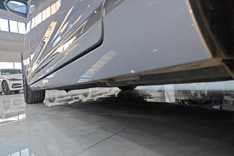 Used Volkswagen Magotan 2020 380TSI DSG Luxury Version Left Side Sill
